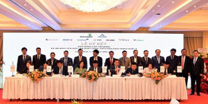 Ký hợp đồng cấp tín dụng Khu liên hợp sản xuất gang thép Hòa Phát Dung Quất 2