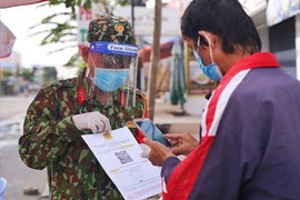 Quy định 'cấm F0 ra khỏi nhà' còn phù hợp?