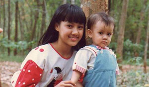 Loạt ảnh ngày bé cho thấy BTV Hoài Anh 'đẹp từ trong trứng'