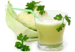 Vì sao nên uống nước bắp cải?