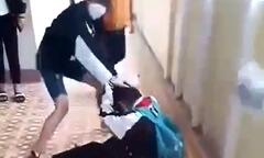 Nữ sinh lớp 6 bị đánh dã man trong trường học