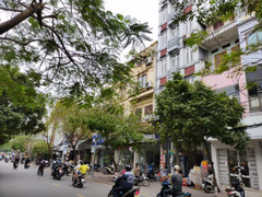 Hải Phòng: Người đàn ông rơi từ tầng 2 xuống đất thiệt mạng