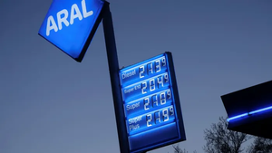 Các tập đoàn năng lượng cảnh báo thế giới sẽ thiếu hụt dầu diesel