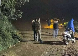 Tuyên Quang: Lật đò trong đêm, mẹ và con 5 tuổi mất tích