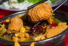 'Gà tiến vua' ở Hưng Yên ngon thế nào mà có giá lên đến vài triệu đồng/con?