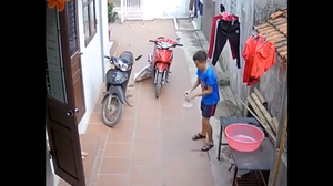 'Nếm quả đắng' vì không nghe lời mẹ