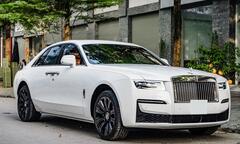 Cận cảnh Rolls-Royce Ghost với nội thất độc đáo tại Hà Nội