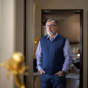 Tỷ phú Nga mắc kẹt vì lệnh trừng phạt