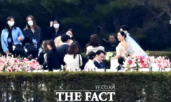 Ảnh: Những khoảnh khắc đẹp trong đám cưới Hyun Bin và Son Ye Jin