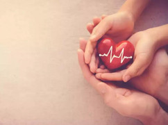 Ngồi cả ngày, không xỉa răng - thói quen gây hại tim mạch