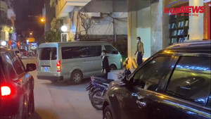 Video: Nhiều xe biển xanh tiến vào trụ sở Tập đoàn Tân Hoàng Minh