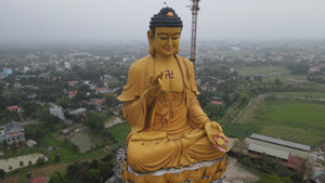 Video: Đại tượng Phật A Di Đà cao nhất Đông Nam Á ở Hà Nội