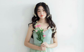 Con gái MC Quyền Linh 'đốn tim' cộng đồng mạng bởi vẻ đẹp trong veo tuổi 16