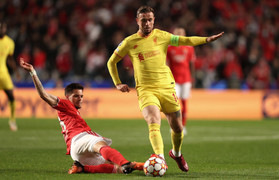 Thắng Benfica trên sân khách, Liverpool sáng cửa vào bán kết Champions League