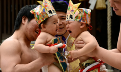 Kỳ lạ lễ hội thi khóc chỉ có ở Nhật: Đeo mặt nạ quỷ, la hét để dọa trẻ con khóc