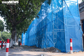 Chủ tịch Hà Nội yêu cầu kiểm tra, tạm dừng thi công toà nhà Pháp cổ 4 mặt tiền