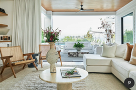 Hoa hậu Hoàn vũ Olivia Culpo sống trong ngôi nhà sang, đẹp đến mức nào?