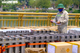 Cận cảnh trận địa pháo hoa tại lễ hội Đền Hùng 2022 trước giờ khai hỏa