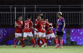 Mạnh tay loại Bùi Tiến Dũng và nhóm cầu thủ bỏ tập, CLB TP.HCM thua Sài Gòn FC