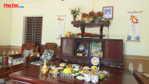 Video: Mâm cỗ tri ân công đức các Vua Hùng của người dân Phú Thọ