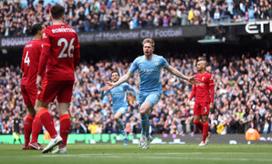 Trực tiếp bóng đá Man City 2-2 Liverpool: VAR hủy bàn thắng của Man City 