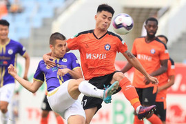 Quang Hải mờ nhạt trận cuối, Hà Nội FC ngược dòng kịch tính loại Đà Nẵng