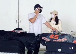 Loạt ảnh trăng mật của Hyun Bin và Son Ye Jin gây sốt