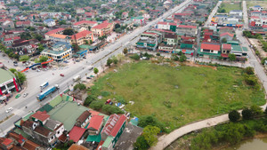 Ảnh: Nhiều dự án ‘ngâm’ đất vàng ở Hà Tĩnh, bỏ hoang lâu năm không thu hồi