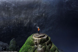 Vẻ đẹp ngoạn mục của hang Sơn Đoòng qua ống kích nhiếp ảnh gia nước ngoài