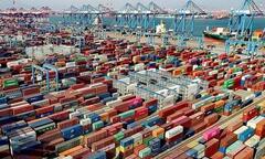 Gần 500 tàu container bị tắc nghẽn ở cảng Trung Quốc