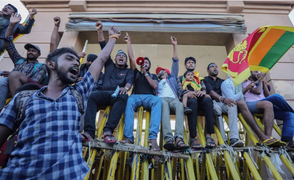 Thế khó của Trung Quốc khi hỗ trợ Sri Lanka thoát khủng hoảng