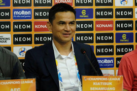 HLV Kiatisak: 'HAGL thiếu thông tin về đối thủ, chỉ chơi theo cách của mình'