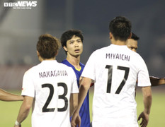 Công Phượng bênh vực Văn Toàn, nổi nóng với cựu sao Arsenal