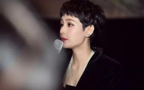 Hiền Hồ mở lại Facebook, đăng tâm thư: Mỗi ngày trôi qua là mỗi ngày em lo sợ