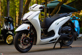 Cận cảnh Honda SH 350i với gói độ hơn nửa tỷ đồng