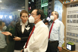 Người dân TP.HCM có thể quét mã QR để đọc sách thông qua mô hình Thư viện số