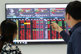 Bán tháo cuối phiên, VN-Index giảm tiếp hơn 20 điểm, mất mốc 1.400