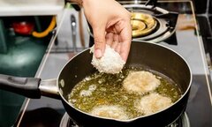 Thói quen nấu ăn tại nhà có thể tăng nguy cơ ung thư, bạn cần bỏ ngay