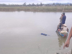 Phát hiện thi thể người đàn ông bị trói chân, tay nổi trên sông