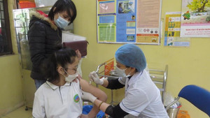 Trẻ 5-11 tuổi sau tiêm vaccine COVID-19 thấy dấu hiệu này cần tới viện ngay