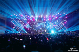 Đen Vâu và dàn sao khủng hát 'chiêu đãi' sinh viên 