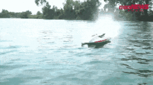 Video: Chi hàng chục triệu đồng chơi tàu mô hình điều khiển từ xa