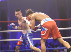 Đinh Hồng Quân trở thành võ sĩ Việt Nam đầu tiên giành đai IBF Châu Á