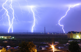 Thực hư 'quả cầu sét' rực lửa sát hại nhiều người ở Anh