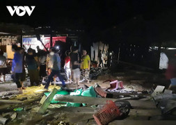 Quảng Bình: Xe tải lao vào nhà dân, 3 người chết, 1 người bị thương