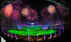 Bắn pháo hoa khai mạc SEA Games 31 tại sân vận động Mỹ Đình