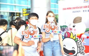 Đón chuyến bay thương mại quốc tế đầu tiên từ Hàn Quốc đến Đà Nẵng