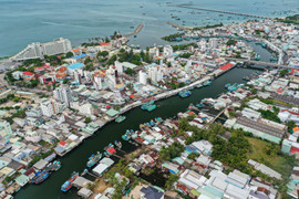 Bộ Xây dựng: Giá nhà đất tăng cao, thu nhập của người dân theo không kịp