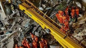 Trung Quốc: Lực lượng cứu hộ chạy đua tìm nạn nhân vụ sập nhà 6 tầng