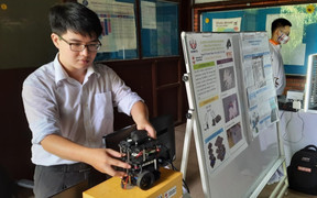 Hà Nội khen thưởng đột xuất 6 nhóm học sinh xuất sắc 